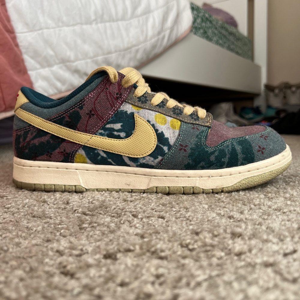 Nike Men’s Dunk Low Sneaker, Size 8